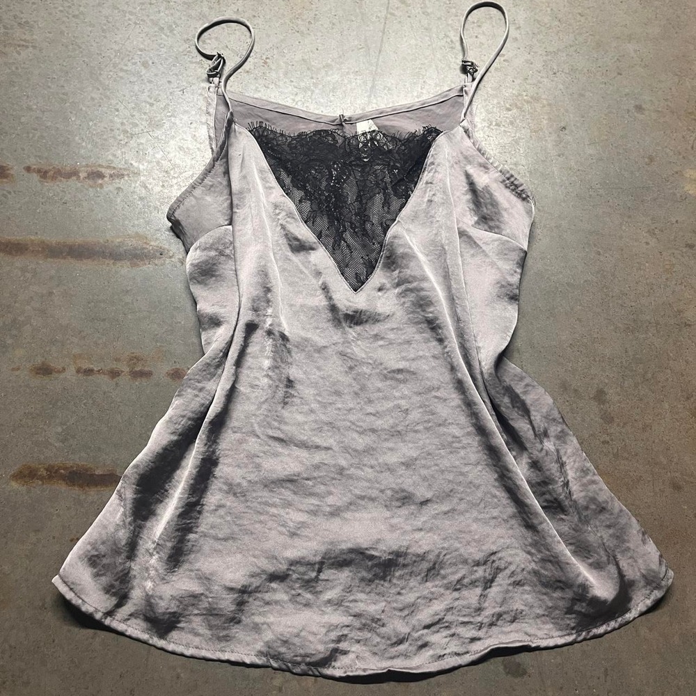mudd tank top w black lace